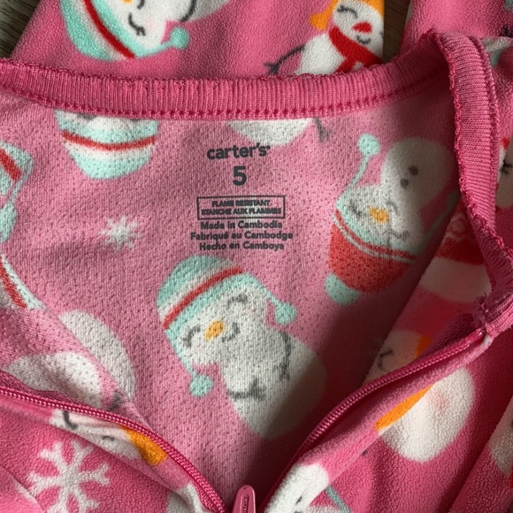 Carter’s size 5 winter footie pyjamas - Picture 4 of 5